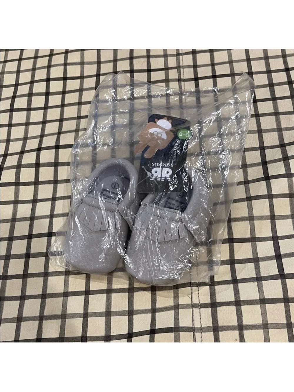 NWT - Romirus Infant Gray Moccasins.  Sz 1 (0-6 mo)